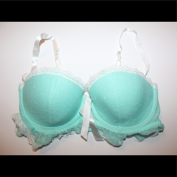 Victoria’s Secret sexy little things 34C - Picture 5 of 15